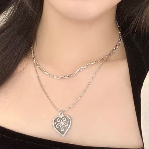 ❣️$25/3❣️ Sliver Plated Heart Pendant Double Chains Necklace - Picture 10 of 14